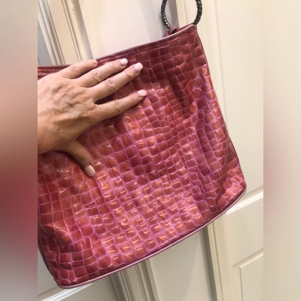 BRIGHTON 💗 Pink Crocodile Embossed Shoulder Bag! Super Cute! Perfect size! - Picture 3 of 12